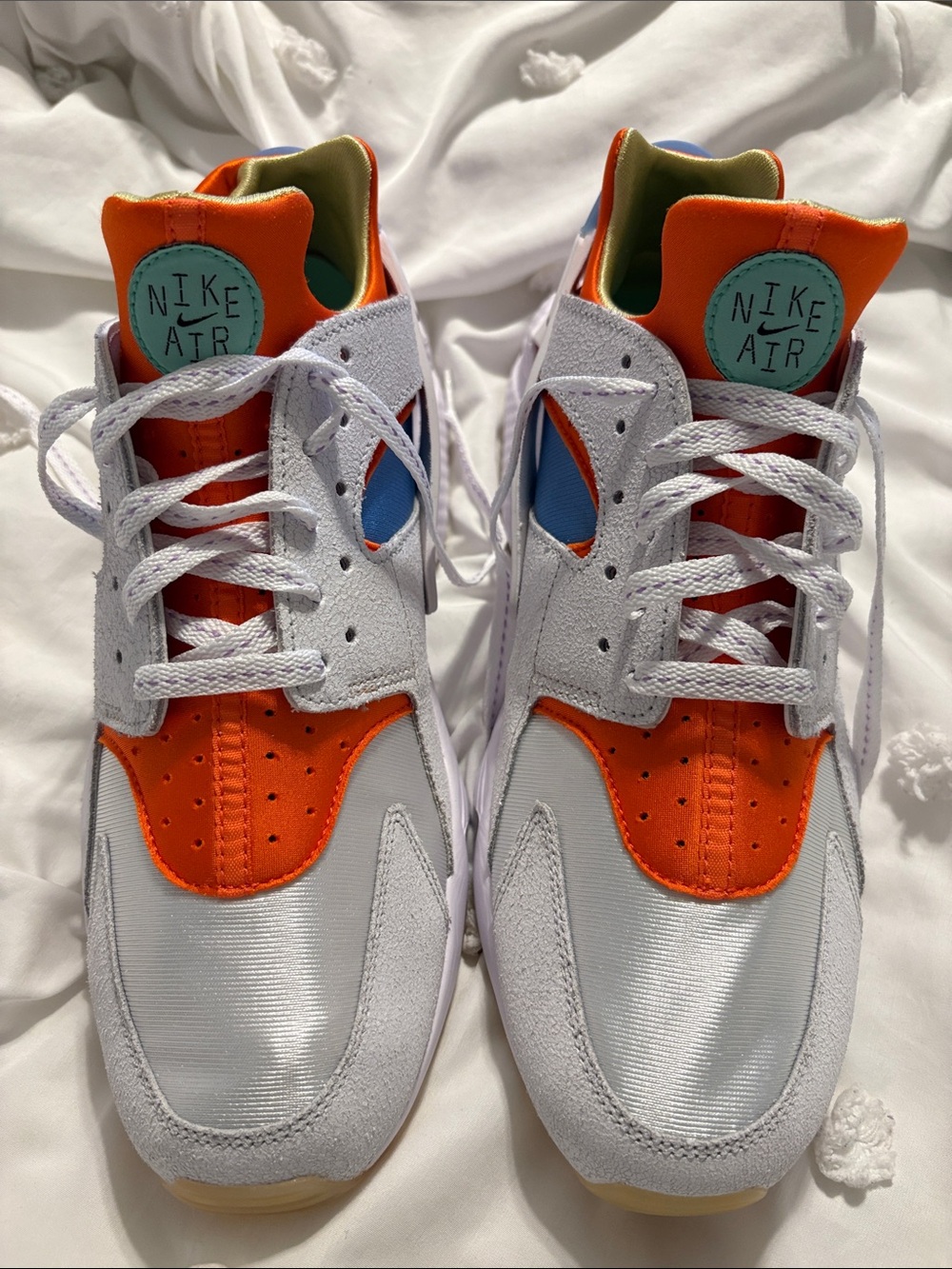 Men’s Nike Air Huarache Orange Blue and White size 12 NWOT